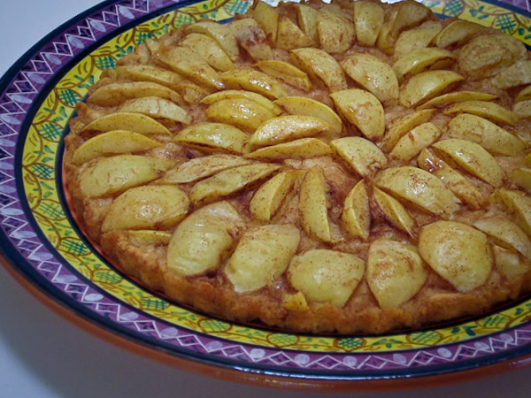 White nectarine tart