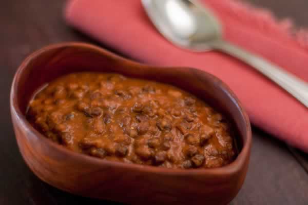 Black lentils tomato sauce Creamy black lentils in tomato sauce