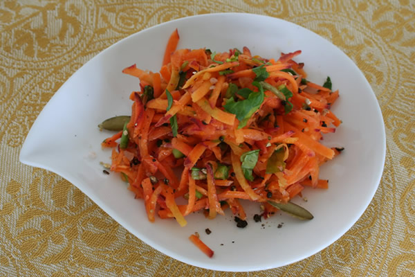Raw Moroccan Carrot Salad