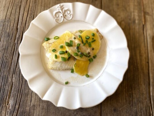 Fish with mango sauce