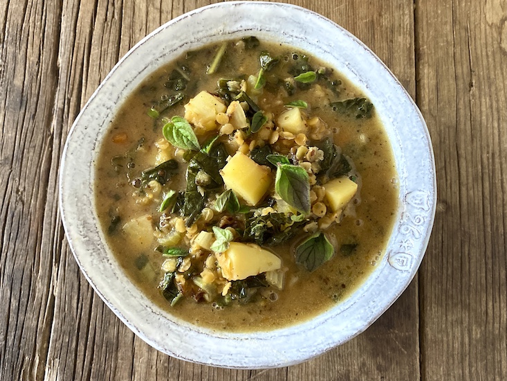 Mediterranean lentil soup